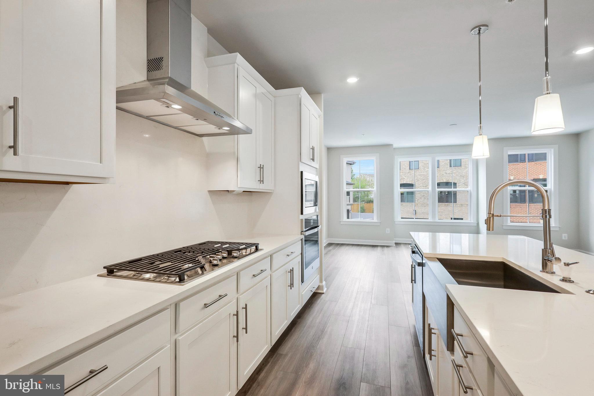 5309 8th Road South Arlington, VA 22204 - Photo 7 of 48 Gallery Image 7