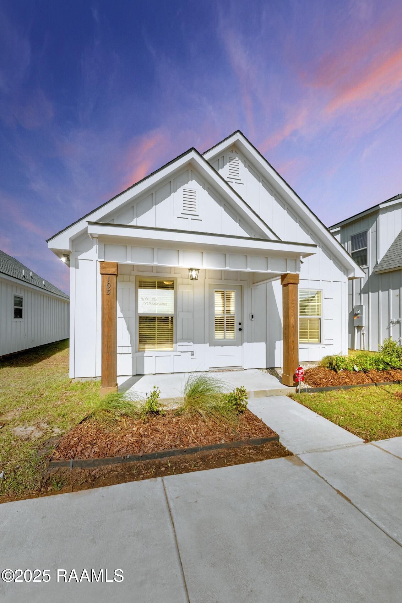 105 Sandstone Avenue Scott, LA 70583 - Photo 2 of 17 105Sandstone-Twilight