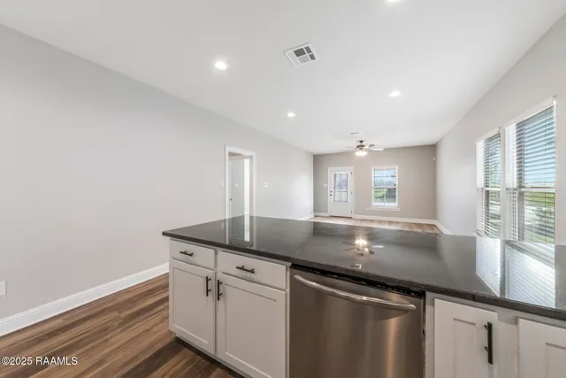 $242,999 | 105 Sandstone Avenue, Scott, LA 70583