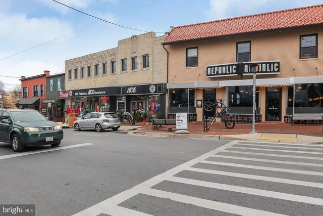 $319,950 | 6722 3rd Street Northwest, Unit 204, Washington, DC 20012