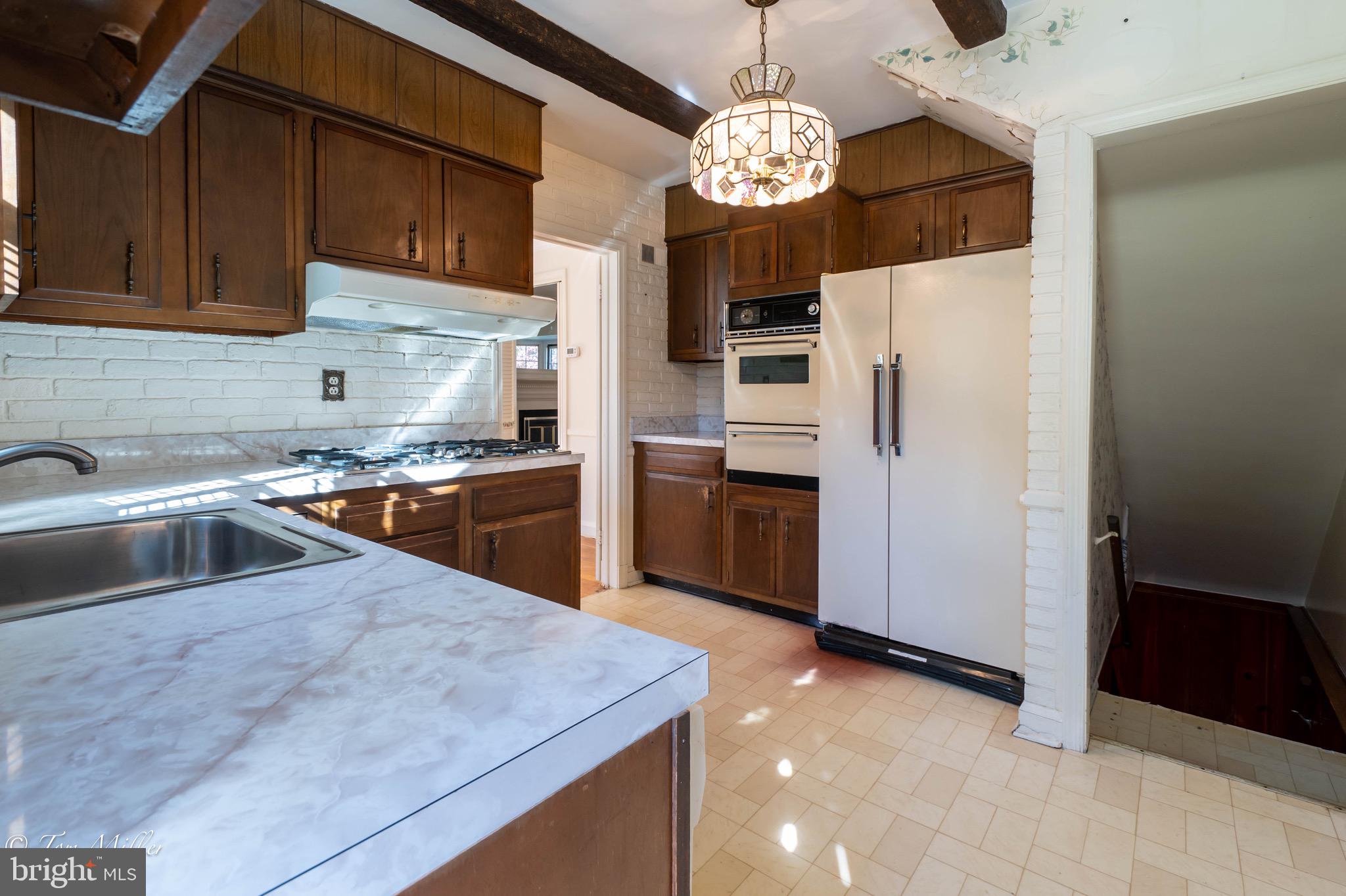 517 Worcester Road Towson, MD 21286 - Photo 13 of 37