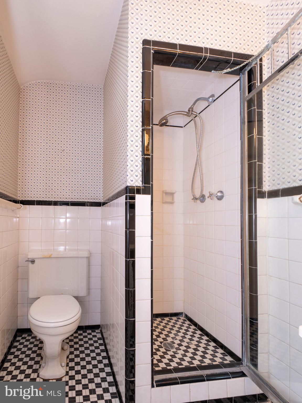 517 Worcester Road Towson, MD 21286 - Photo 18 of 37