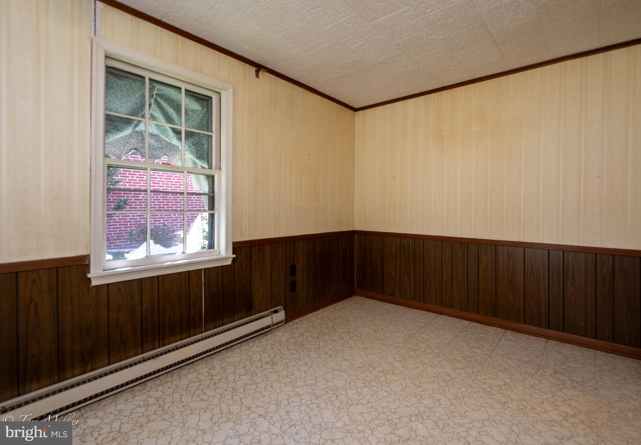 517 Worcester Road Towson, MD 21286 - Photo 4 of 37