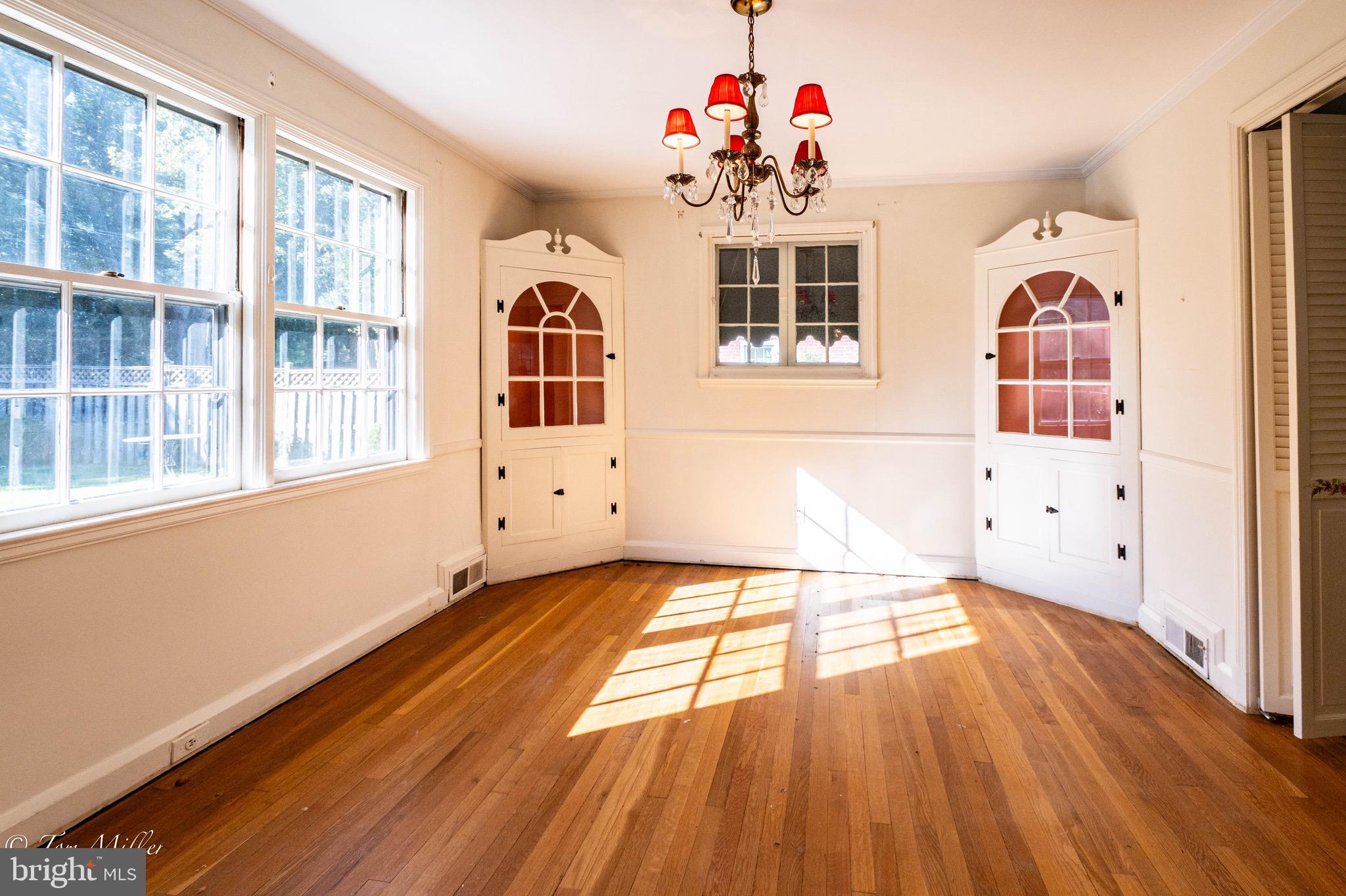 517 Worcester Road Towson, MD 21286 - Photo 9 of 37