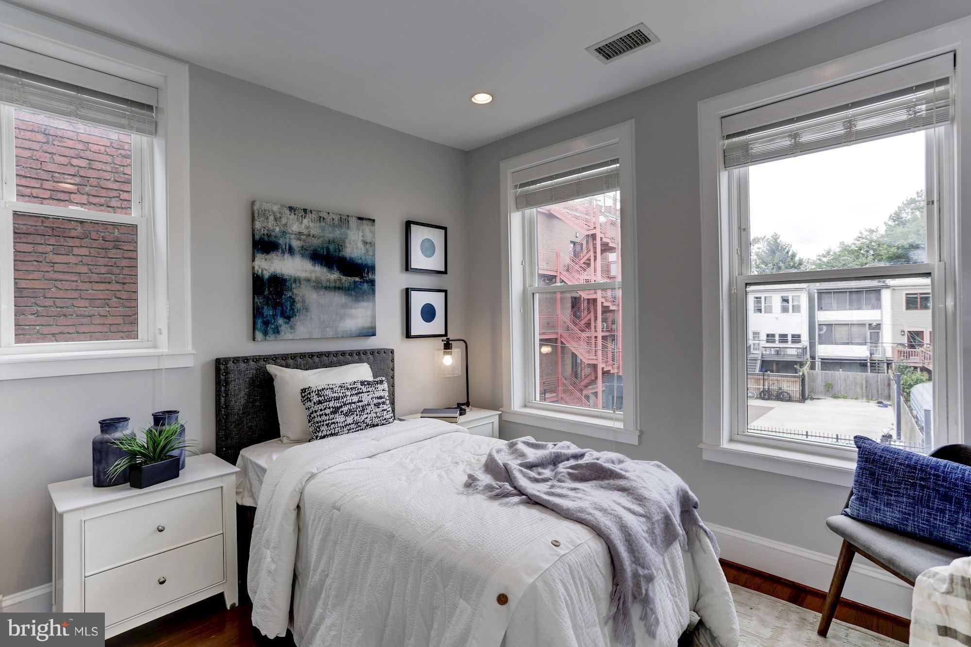 2112 Flagler Place Northwest Washington, DC 20001 - Photo 16 of 26 Bedroom