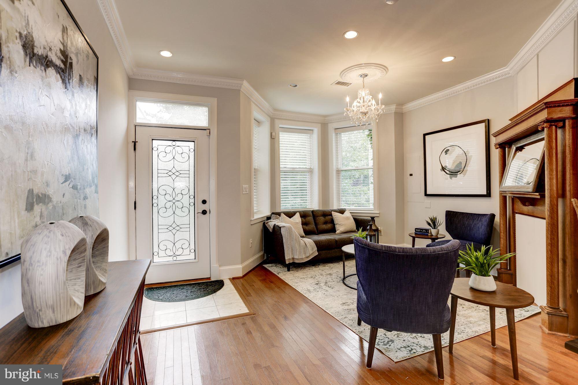 2112 Flagler Place Northwest Washington, DC 20001 - Photo 3 of 26 Living Room