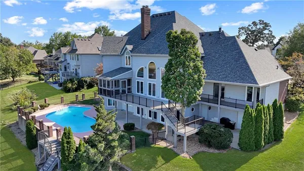 $899,000 | 1227 Pembrooke Drive, Warrensburg, MO 64093