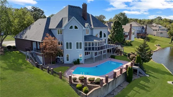 $899,000 | 1227 Pembrooke Drive, Warrensburg, MO 64093