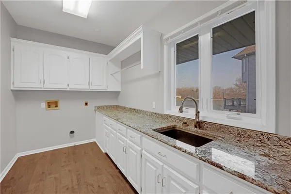 $899,000 | 1227 Pembrooke Drive, Warrensburg, MO 64093