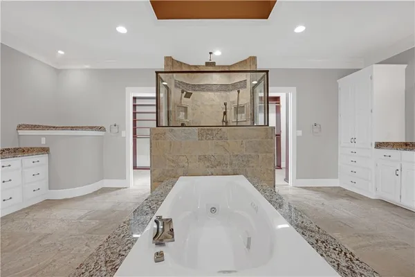 $899,000 | 1227 Pembrooke Drive, Warrensburg, MO 64093