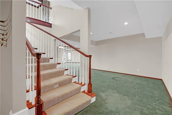 $899,000 | 1227 Pembrooke Drive, Warrensburg, MO 64093