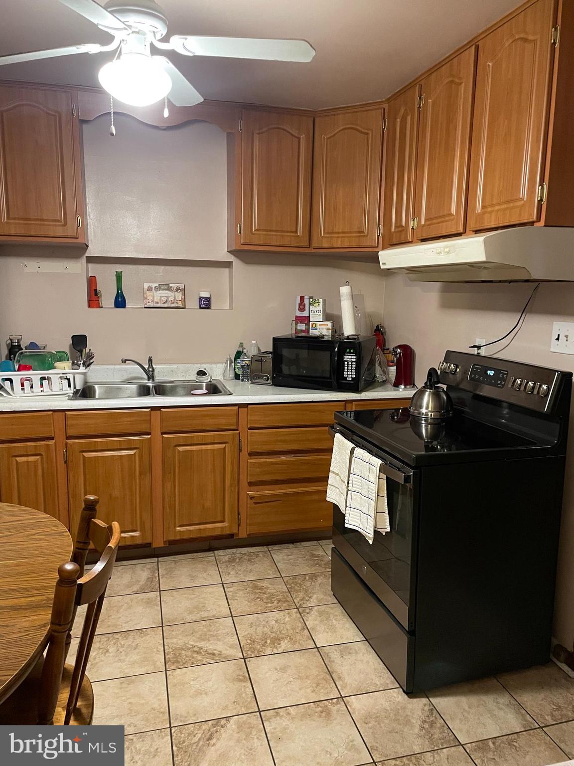 14270 Brandywine Road Brandywine, MD 20613 - Photo 4 of 10 Kitchen