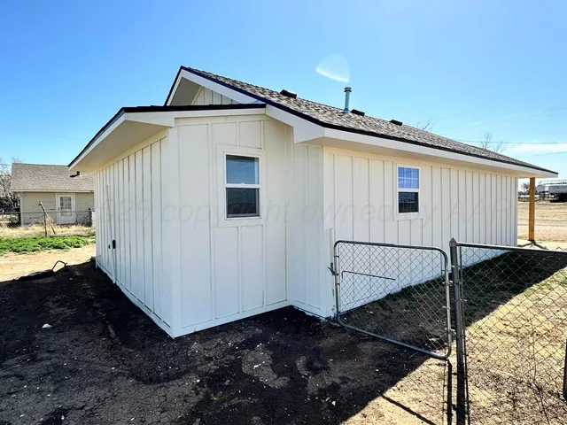 $125,000 | 1106 Coke Street, Vega, TX 79092