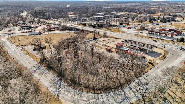 $695,000 | 1350 Sarana Avenue, West Chicago, IL 60185