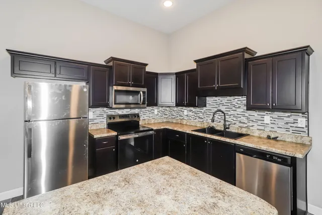 $2,060 | 1385 Switzer Drive, Southaven, MS 38671