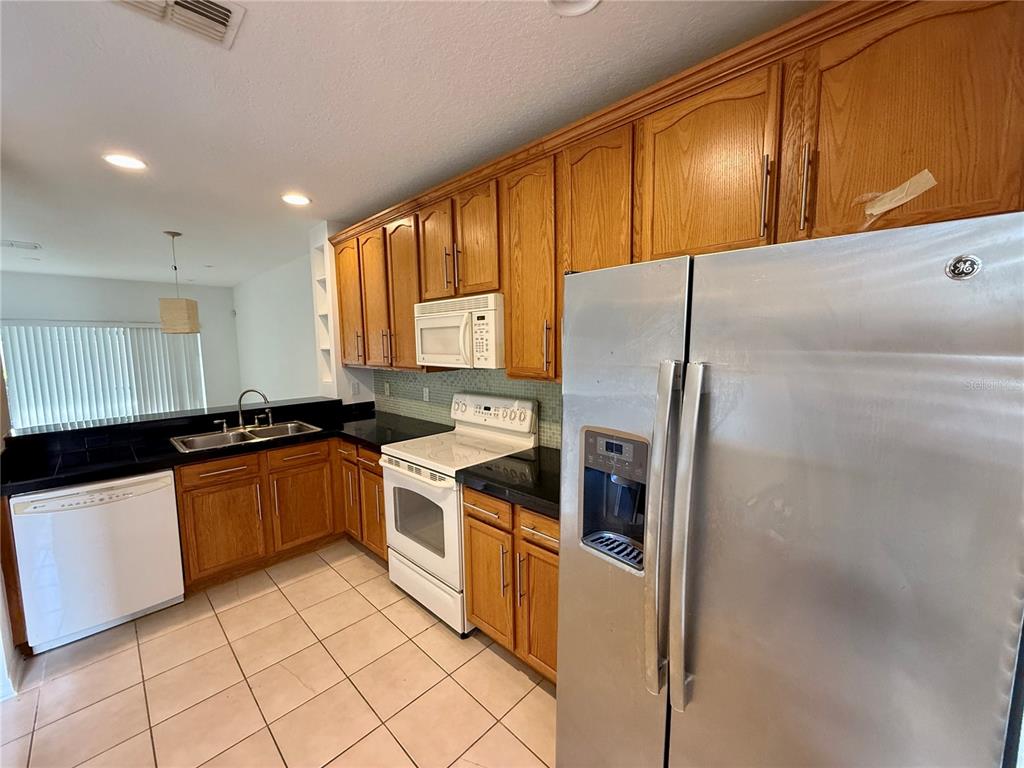 3549 Wilshire Way Road, Unit 3549 Orlando, FL 32829 - Photo 4 of 30