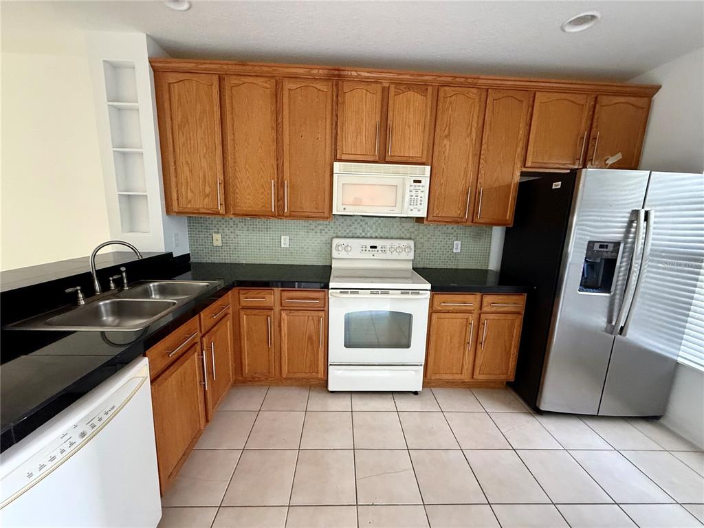 3549 Wilshire Way Road, Unit 3549 Orlando, FL 32829 - Photo 6 of 30