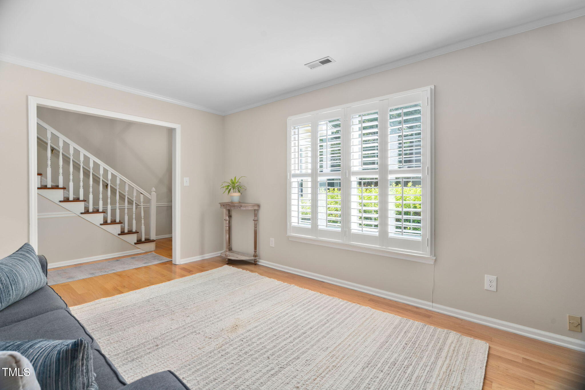 1563 Laureldale Drive Raleigh, NC 27609 - Photo 8 of 36 24-web-or-mls-1563-laureldale-dr