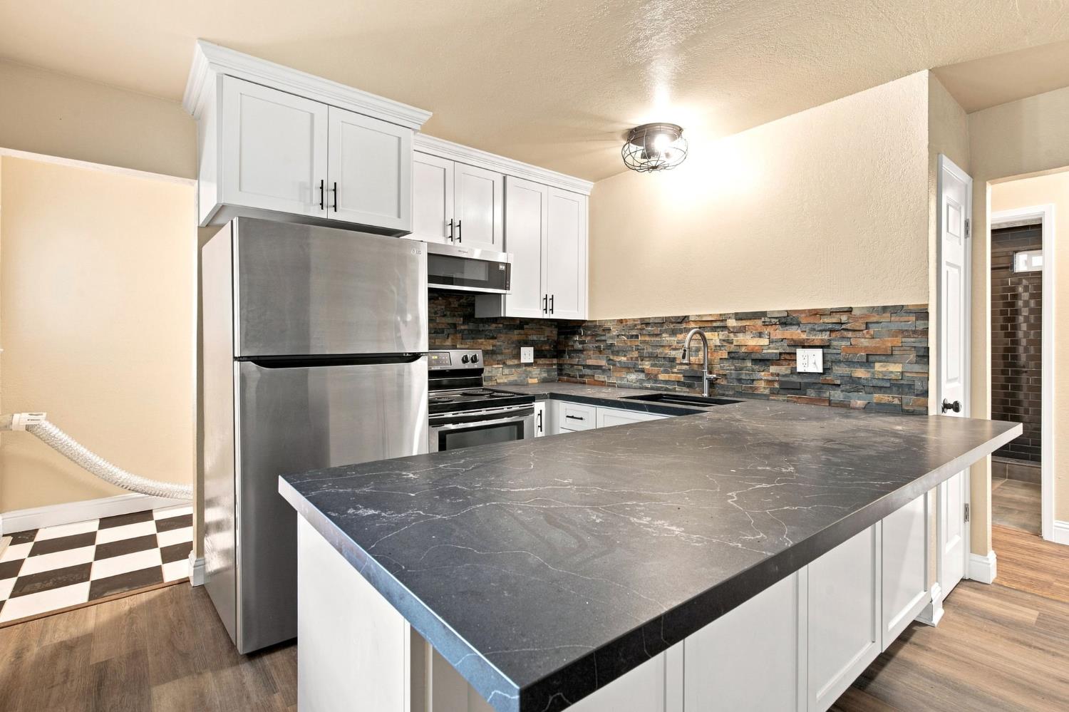 1707 West Swain Road, Unit 3 Stockton, CA 95207 - Photo 14 of 36 Gallery Image 14