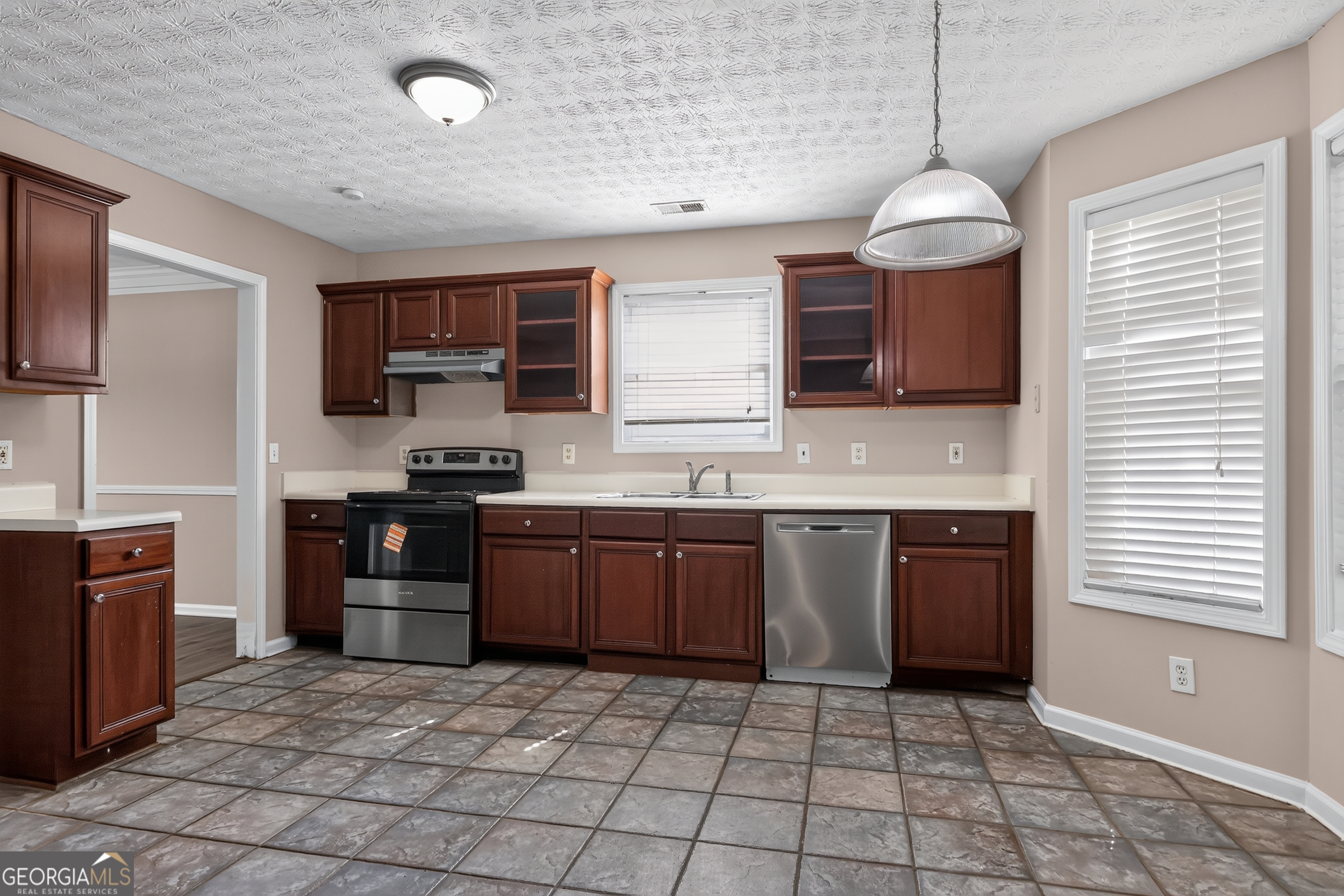2122 Silva Way Conley, GA 30288 - Photo 11 of 31