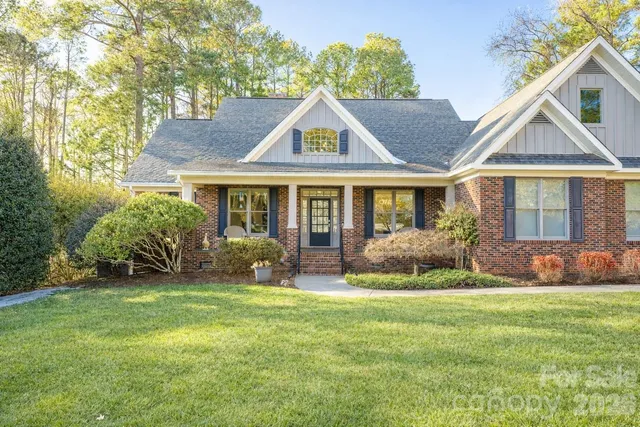 $835,000 | 2271 Northview Harbour Drive, Sherrills Ford, NC 28673