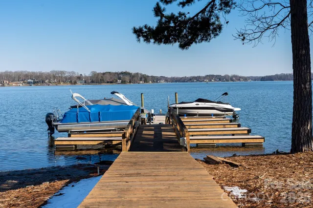 $835,000 | 2271 Northview Harbour Drive, Sherrills Ford, NC 28673