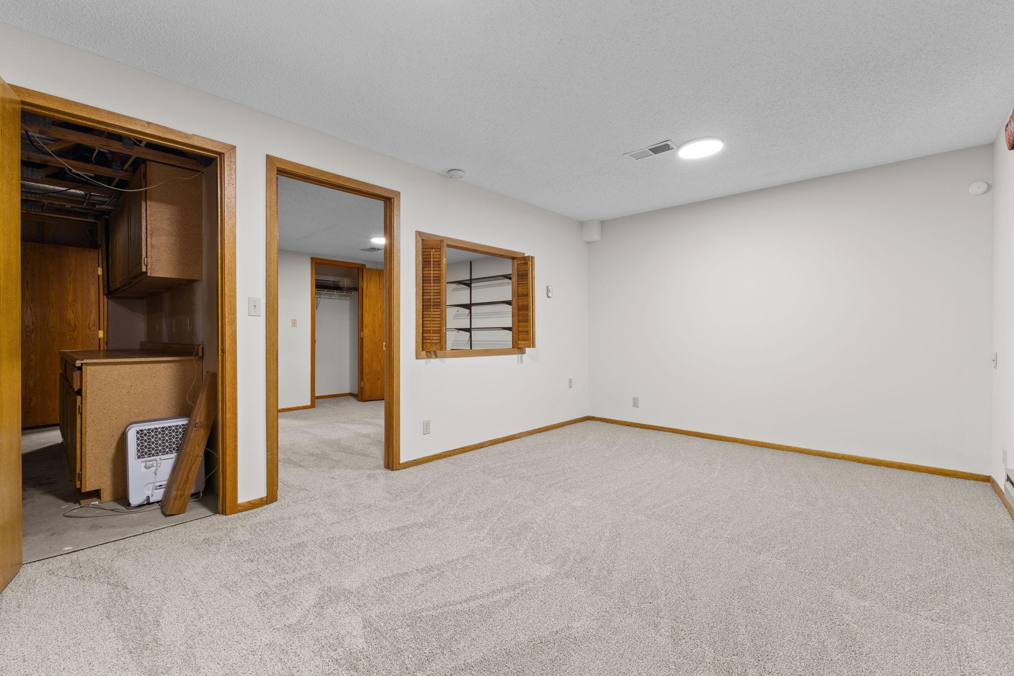 1306 Berry Ridge Road Eagan, MN 55123 - Photo 34 of 61