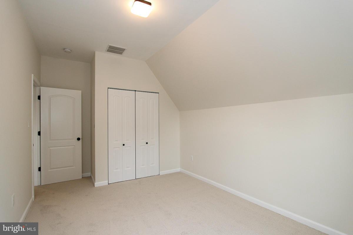 208 Glen Road Pasadena, MD 21122 - Photo 17 of 29 Bedroom