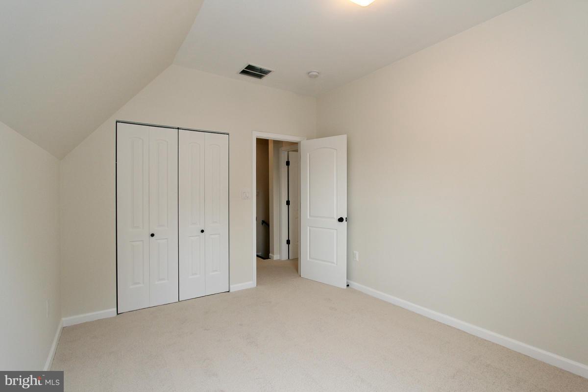 208 Glen Road Pasadena, MD 21122 - Photo 20 of 29 Bedroom