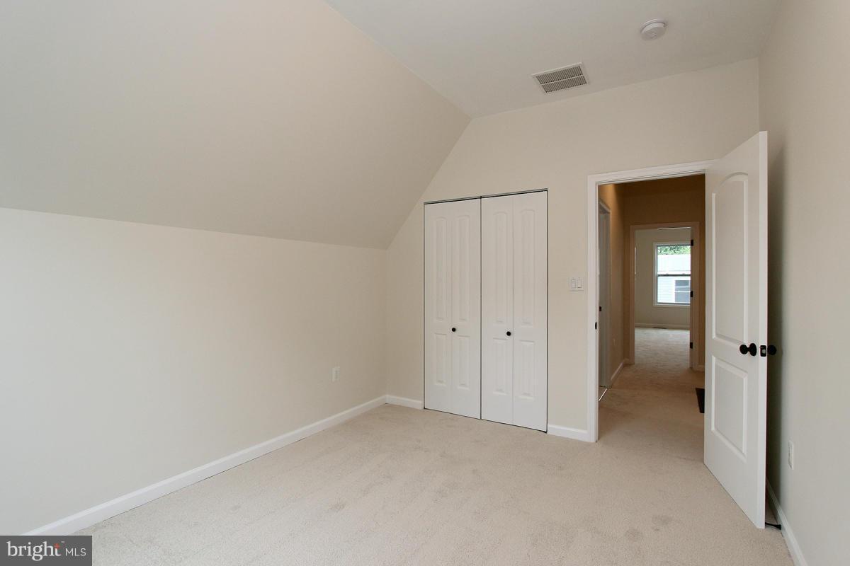 208 Glen Road Pasadena, MD 21122 - Photo 21 of 29 Bedroom