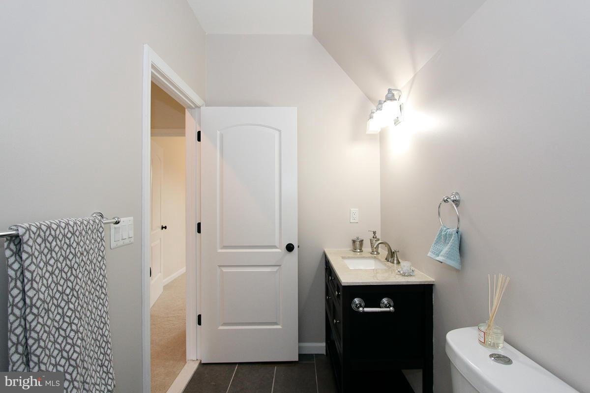 208 Glen Road Pasadena, MD 21122 - Photo 22 of 29 Bath