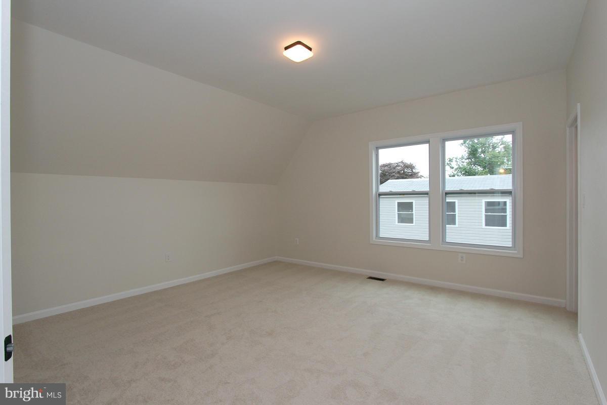 208 Glen Road Pasadena, MD 21122 - Photo 23 of 29 Bedroom