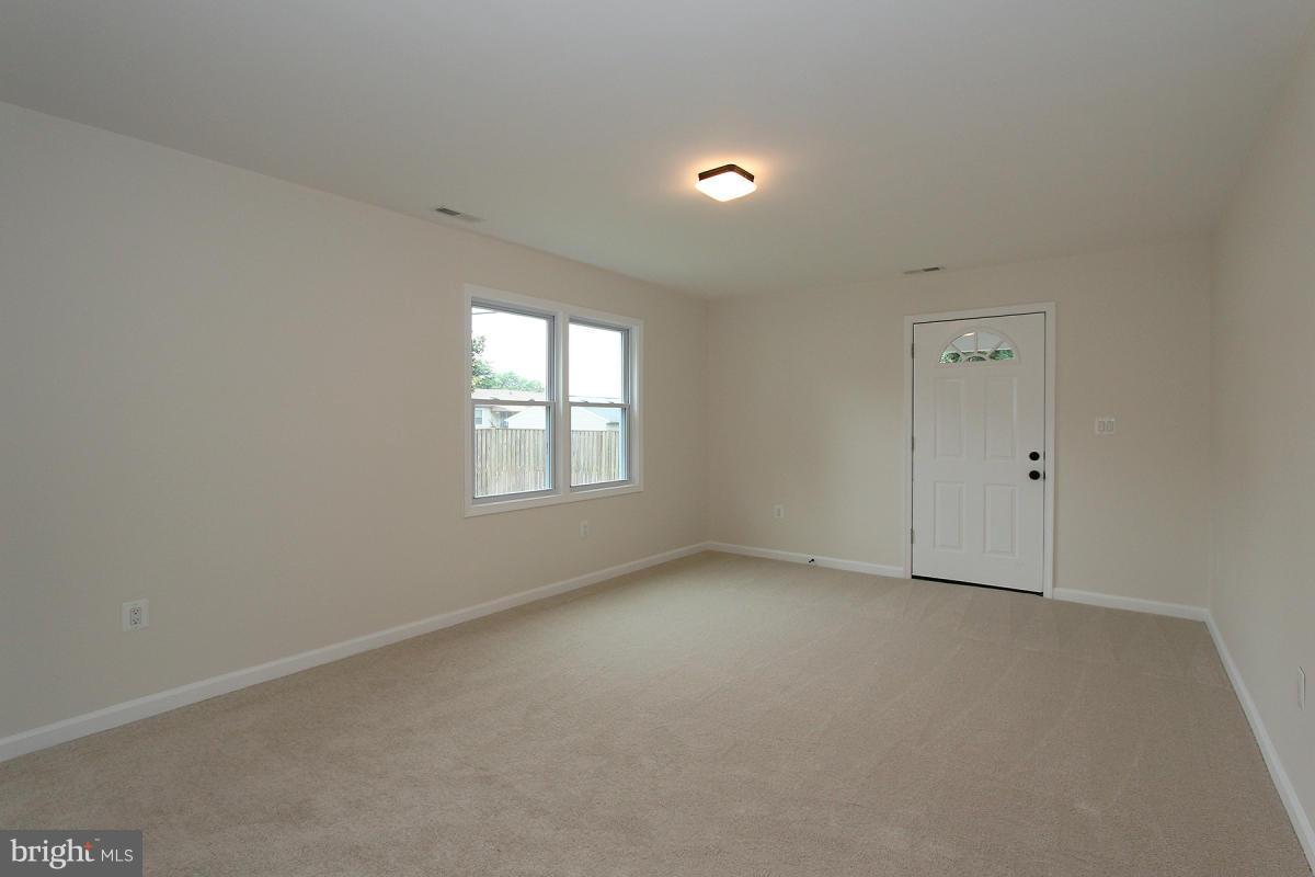 208 Glen Road Pasadena, MD 21122 - Photo 10 of 29 Bedroom