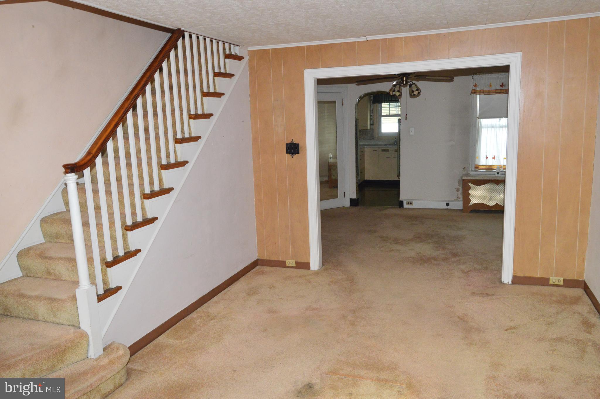 304 North 25th Street Reading, PA 19606 - Photo 2 of 31