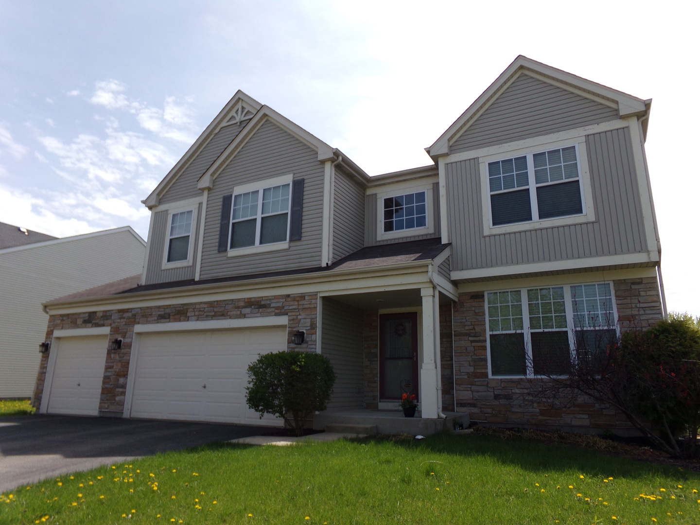 1479 Breeze Way Bolingbrook, IL 60490 - Photo 1 of 30