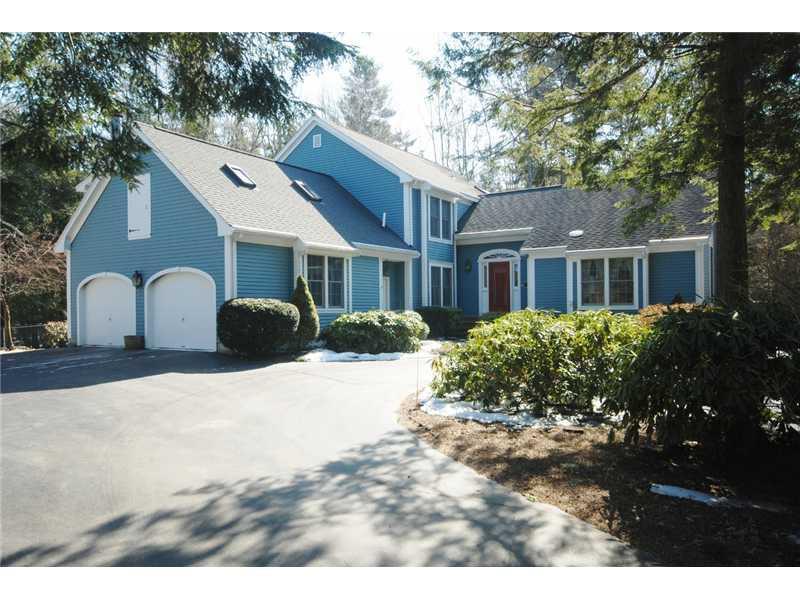 16 Island Pond Road Cumberland, ME 04110 - Photo 1 of 29 Exterior Front.