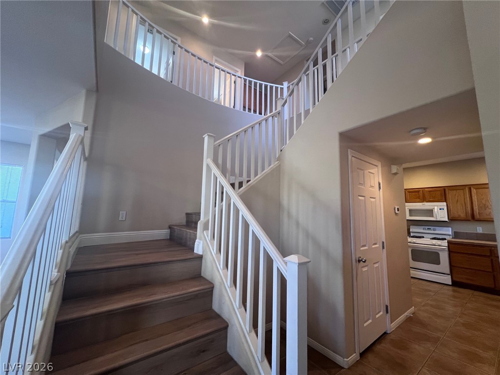 1060 Garden Cress Court Las Vegas, NV 89138 - Photo 7 of 55