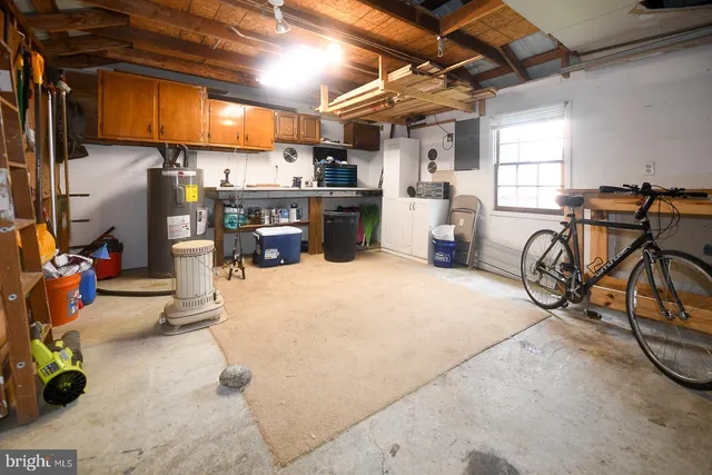 $577,000 | 37420 River Springs Road, Avenue, MD 20609