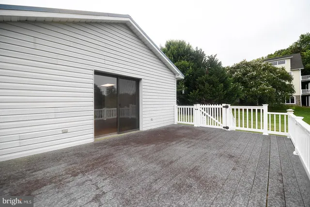 $577,000 | 37420 River Springs Road, Avenue, MD 20609