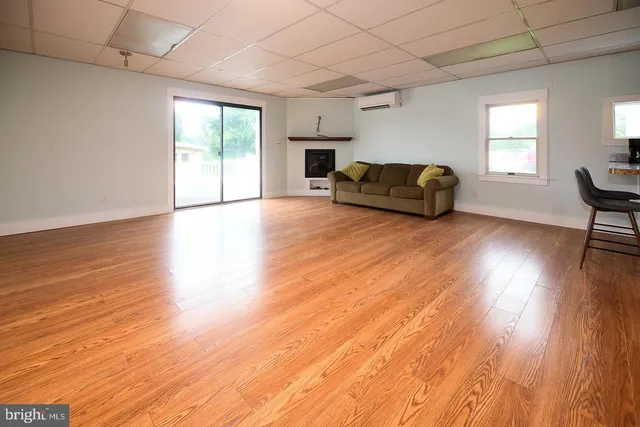 $577,000 | 37420 River Springs Road, Avenue, MD 20609