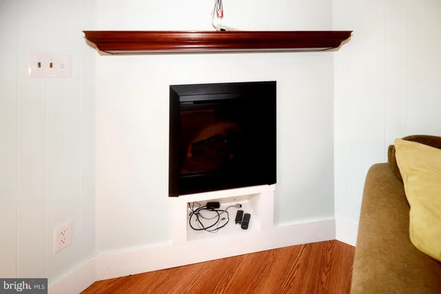 $577,000 | 37420 River Springs Road, Avenue, MD 20609