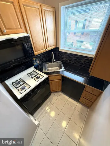 $990 | 2961 Tilton Street, Philadelphia, PA 19134