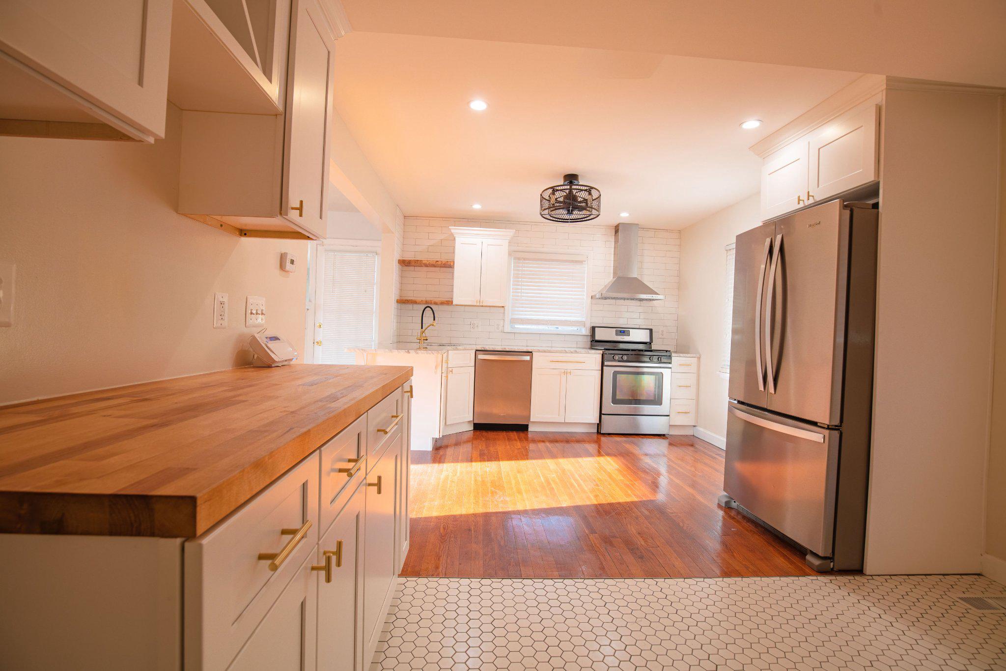 5810 Greenleaf Road Cheverly, MD 20785 - Photo 6 of 29 Bright and modern kitchen oasis.