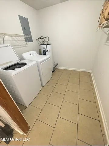 $195,000 | 7820 Highway 4, Senatobia, MS 38668