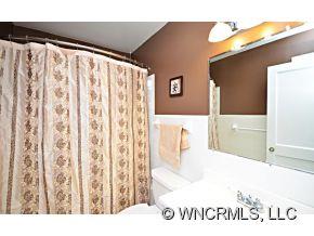 433 Governors View Road Asheville, NC 28805 - Photo 11 of 18 Gallery Image 11