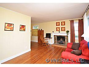 433 Governors View Road Asheville, NC 28805 - Photo 6 of 18 Gallery Image 6