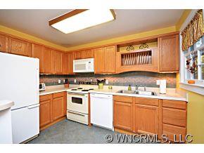 433 Governors View Road Asheville, NC 28805 - Photo 8 of 18 Gallery Image 8