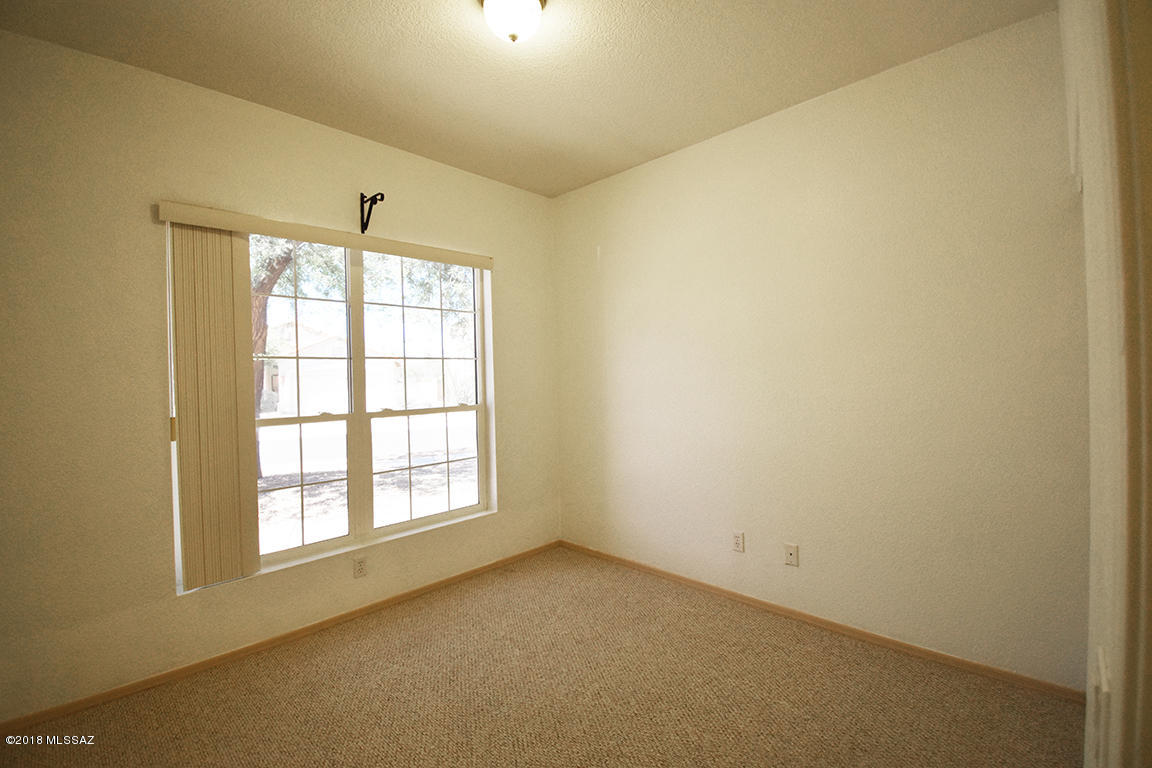 12144 North Seasons Loop Tucson, AZ 85755 - Photo 19 of 37