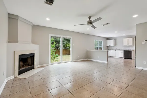 $2,150 | 1517 Alazan Cove, Round Rock, TX 78664