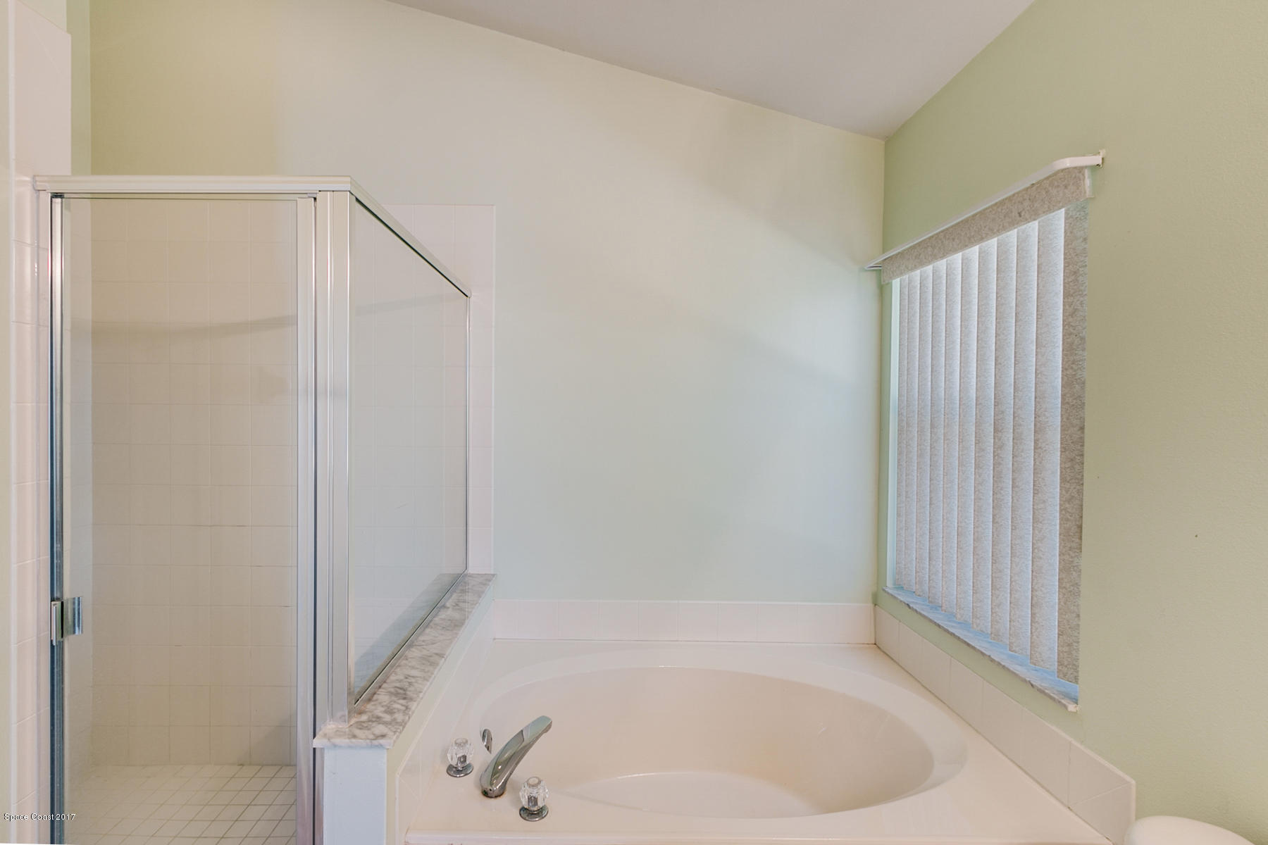 2992 Tishman Road Southeast Palm Bay, FL 32909 - Photo 17 of 28 Master Bathroom